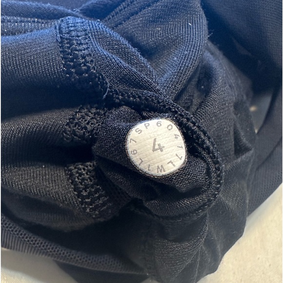 Lululemon Enhearten Tank - Picture 5 of 5